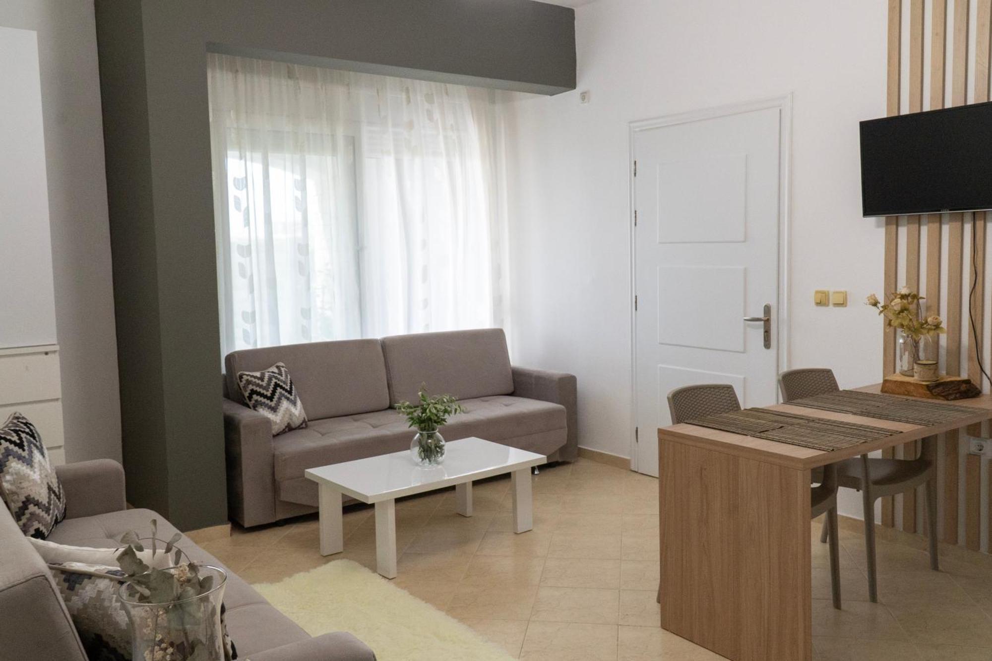 Ostria 2 Apartment Sarande Ruang foto