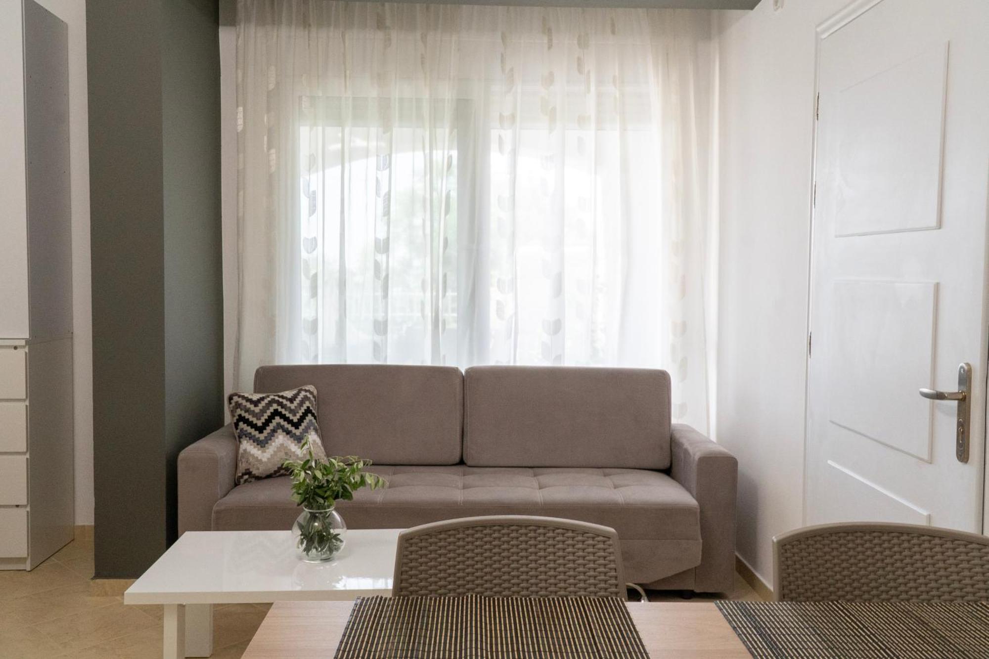 Ostria 2 Apartment Sarande Ruang foto