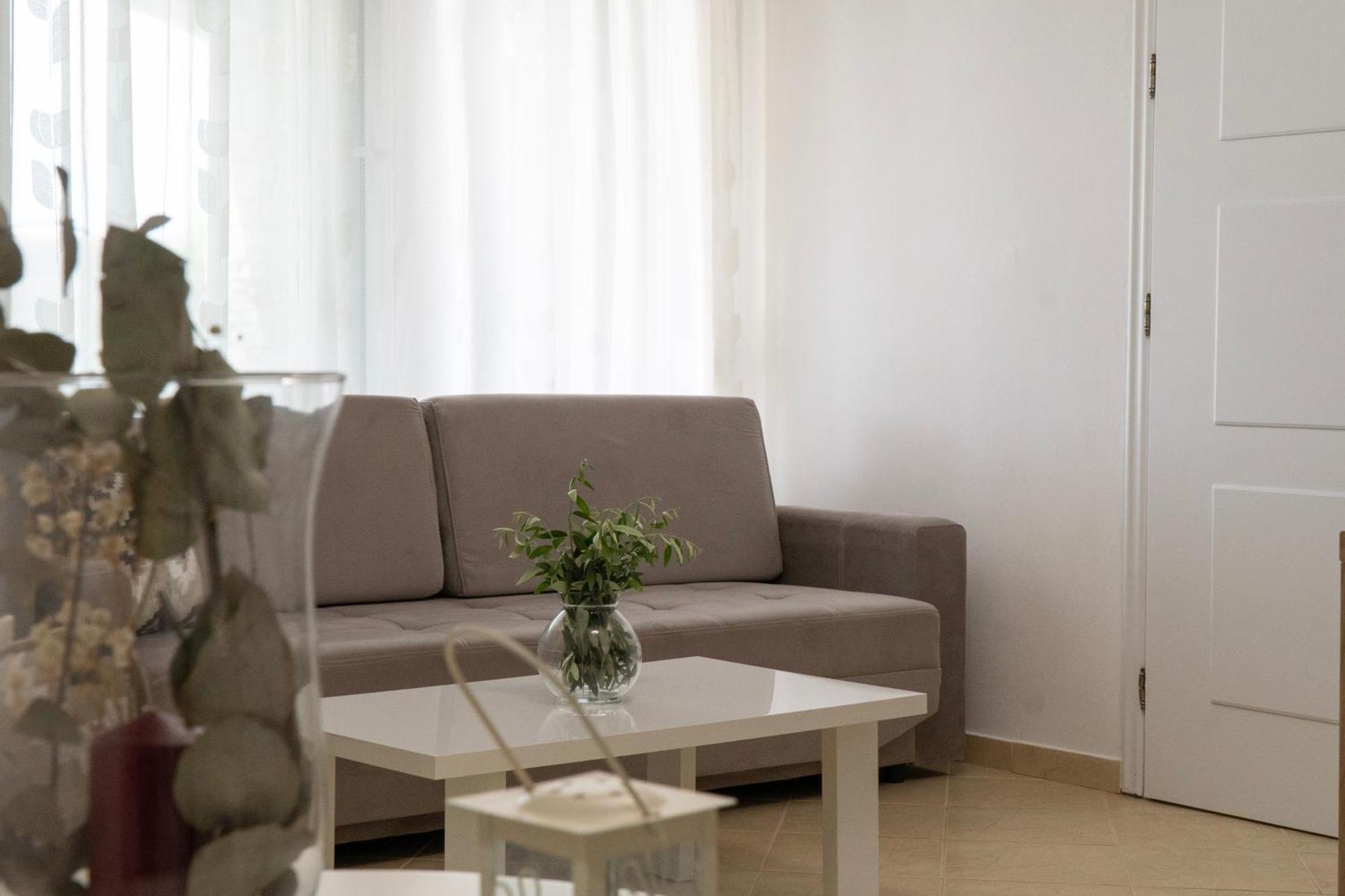 Ostria 2 Apartment Sarande Bagian luar foto