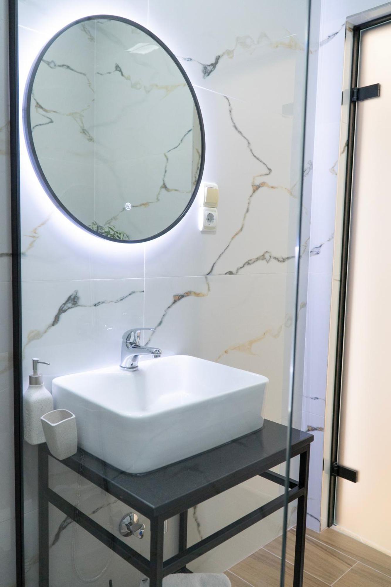 Ostria 2 Apartment Sarande Bagian luar foto